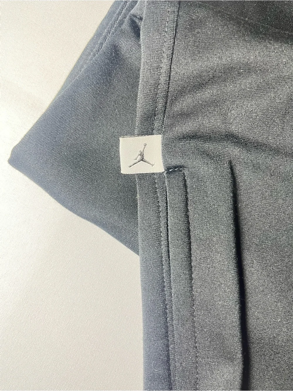 Jordan Men’s Jogger Pants Black Gray Logo Zip Ankles Size L